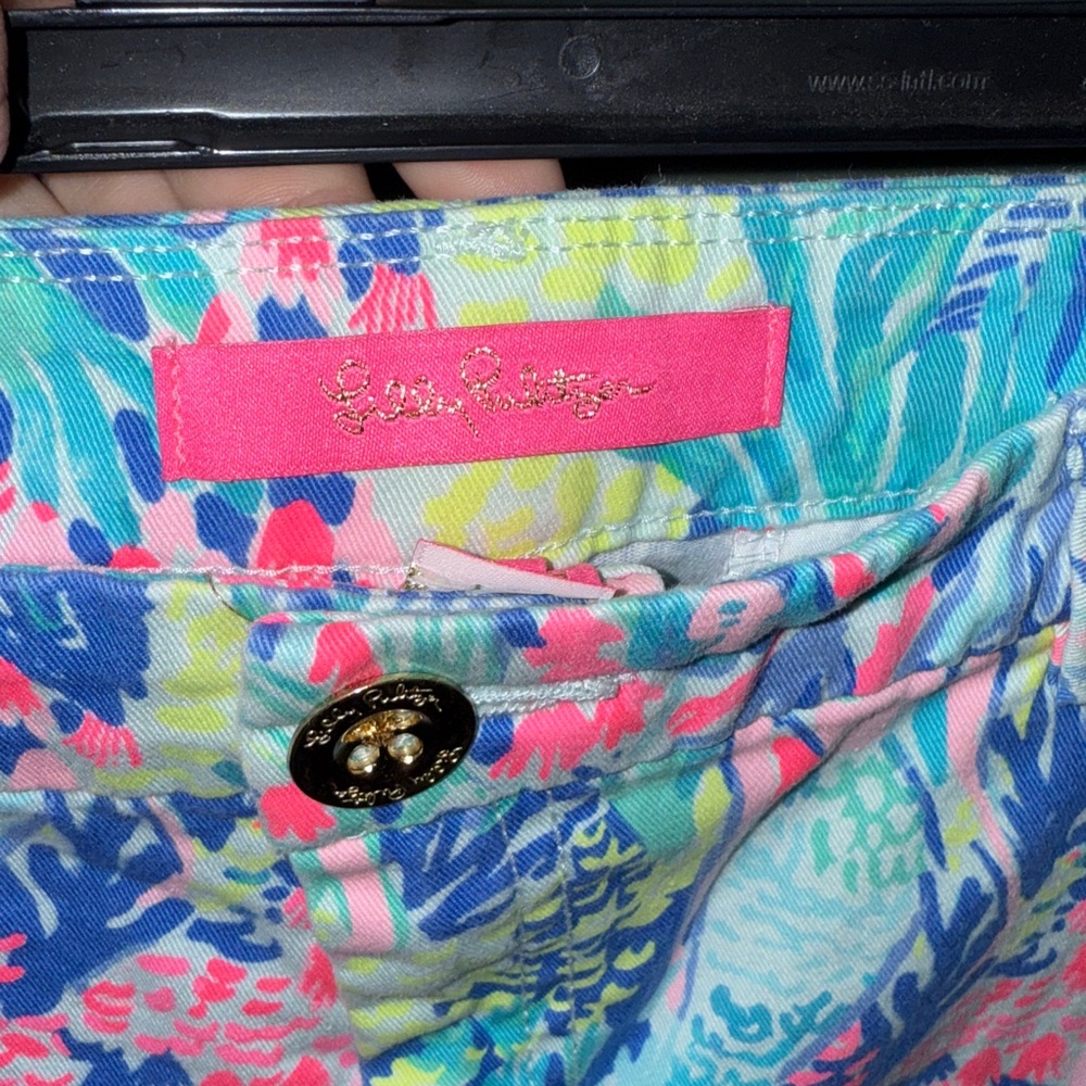Lilly Pulitzer mermaid cove shirts size 12 like new - Picture 3 of 5